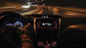 Kinh nghiệm lái xe vào ban đêm